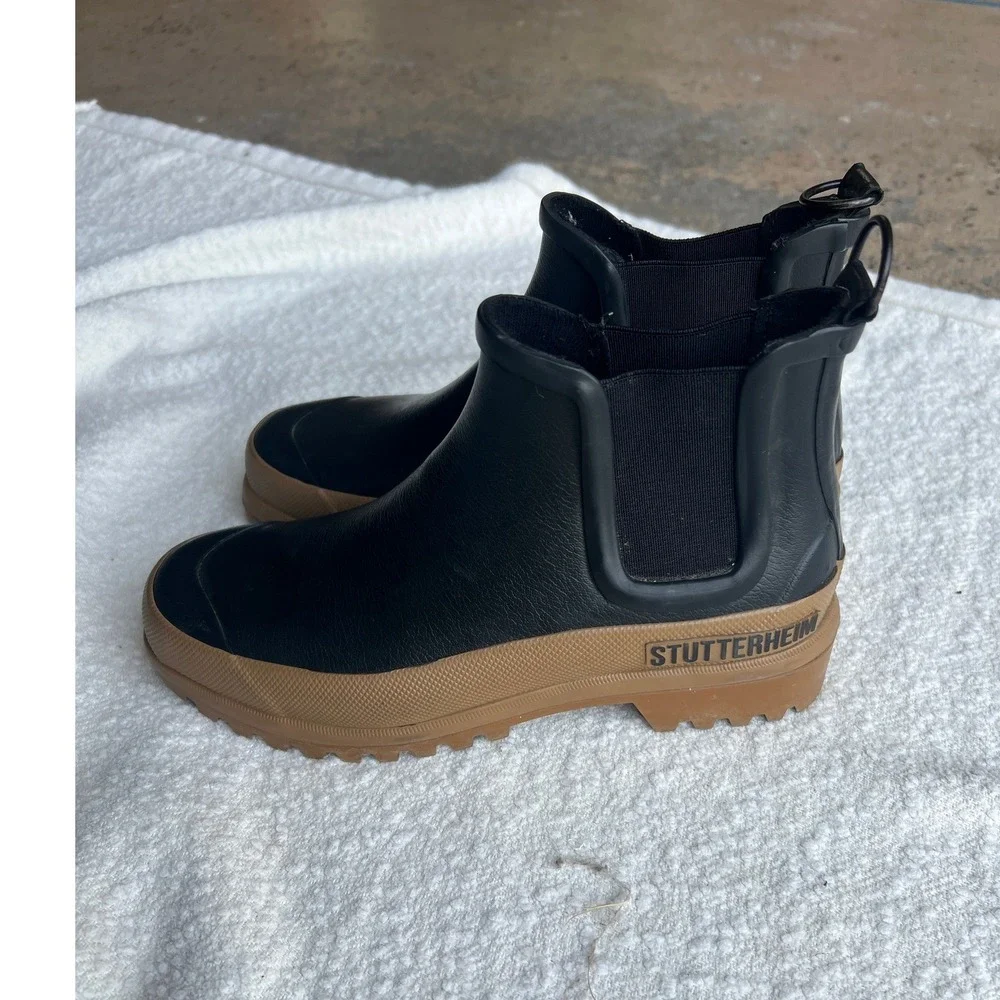 TUTTERHEIM x Novesta Chelsea Rain Boots Black & Gum Lug Sole EU 37
